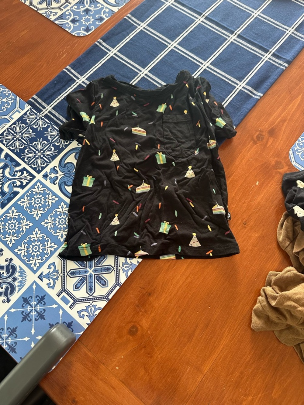 Kyte BABY Black Short Sleeve Tee with Party Print